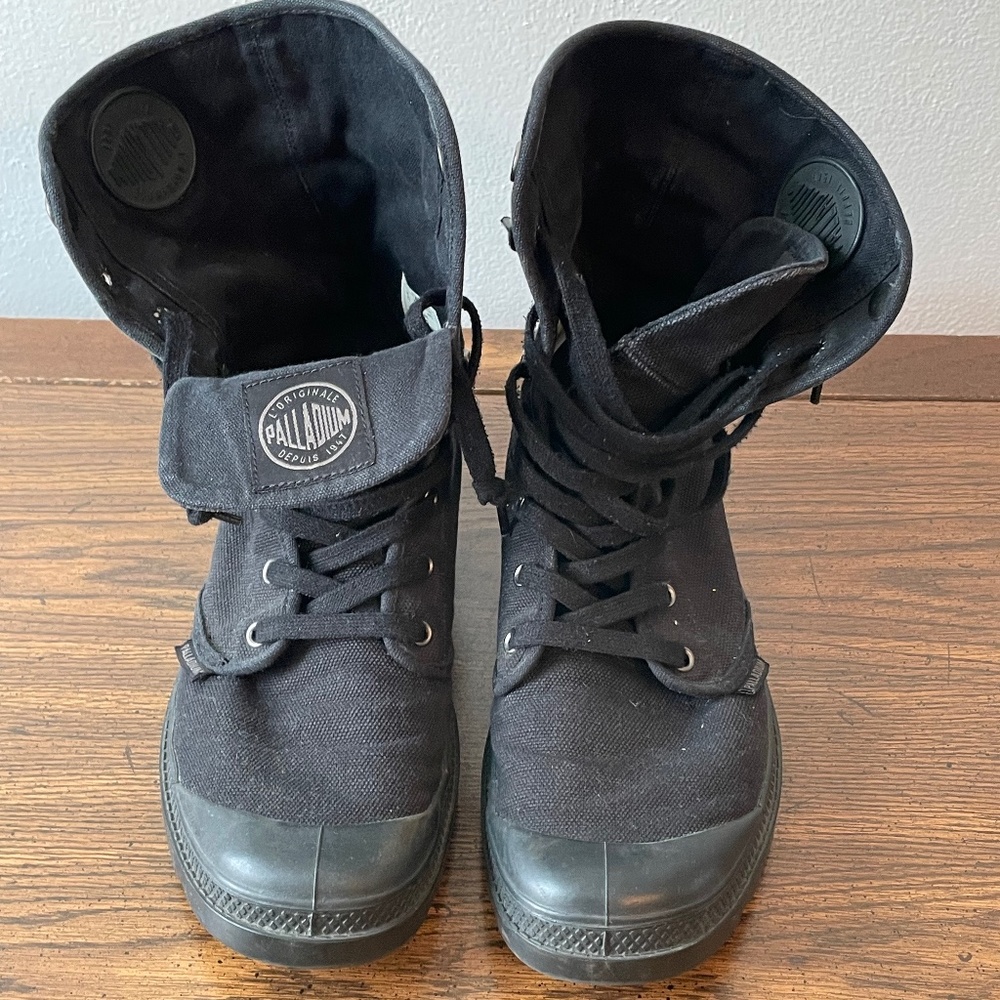 Palladium Hi Top Boots.